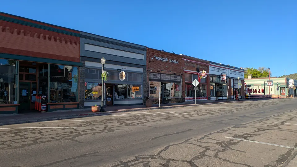 Proudly Serving Glendale and Surrounding Landmarks in Glendale